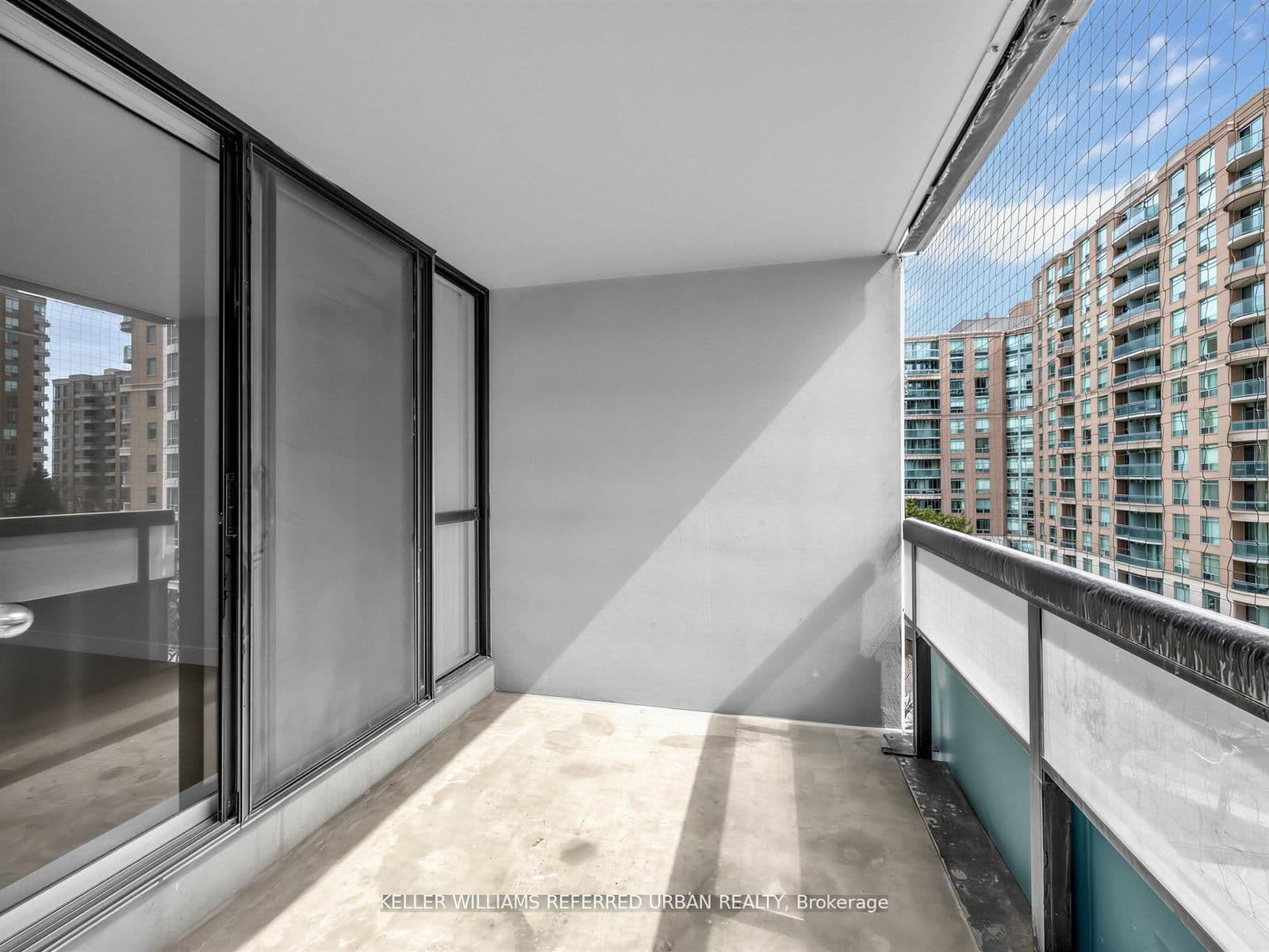7 Bishop Avenue, Unit 501 thumbnail 25