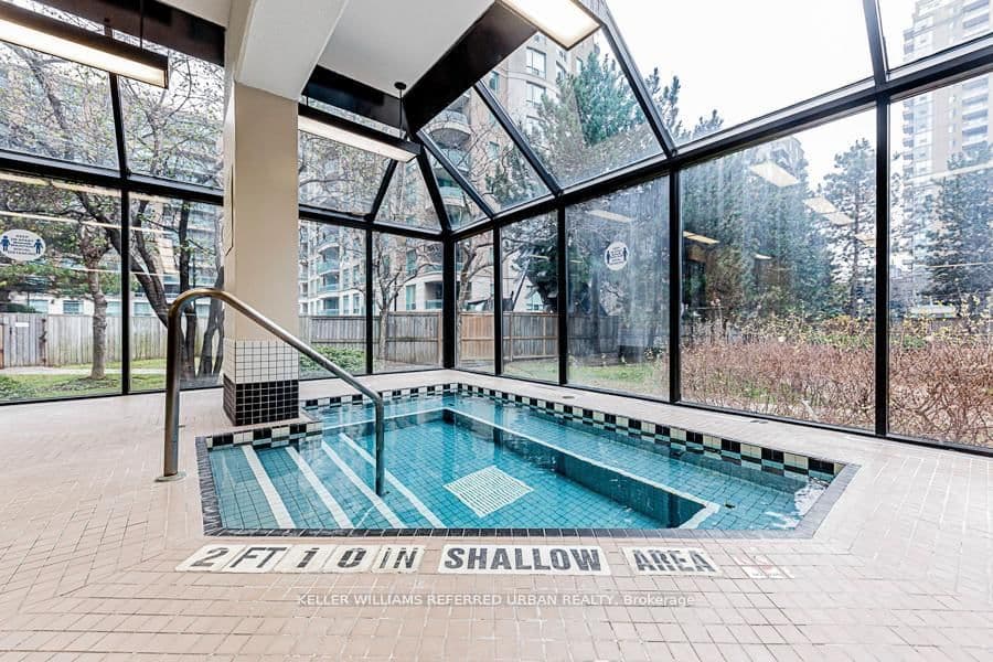 7 Bishop Avenue, Unit 501 thumbnail 37
