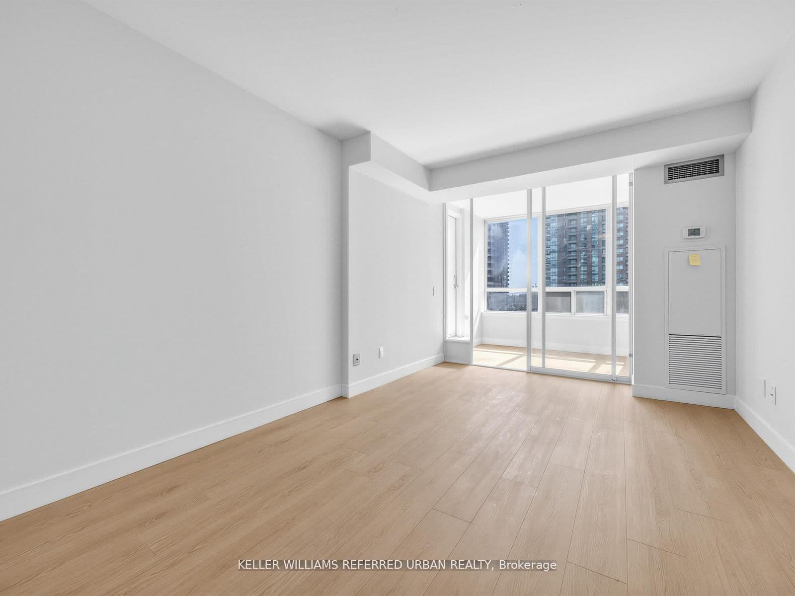 7 Bishop Avenue, Unit 501 thumbnail 7