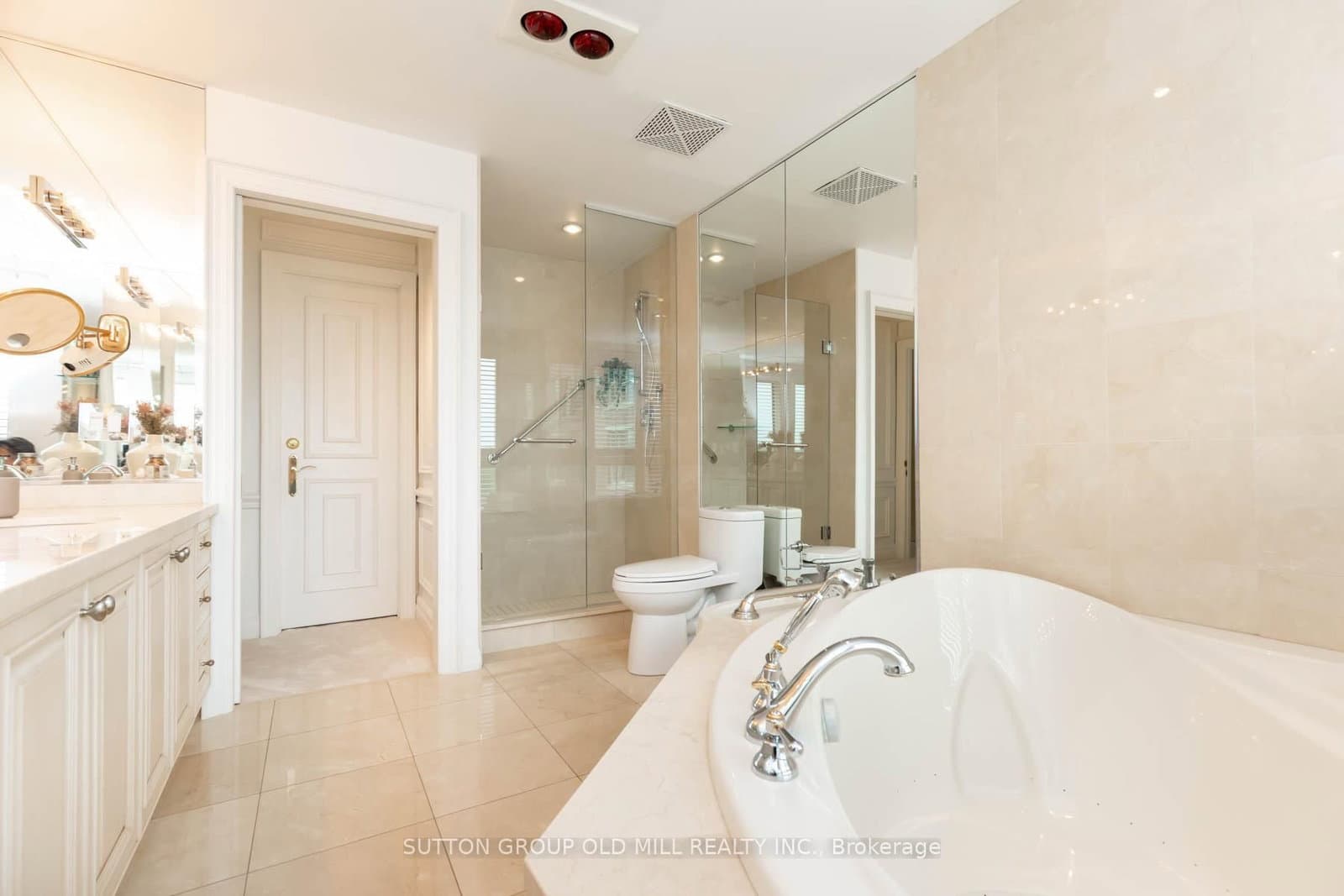38 Avenue Road, Unit 700 thumbnail 27