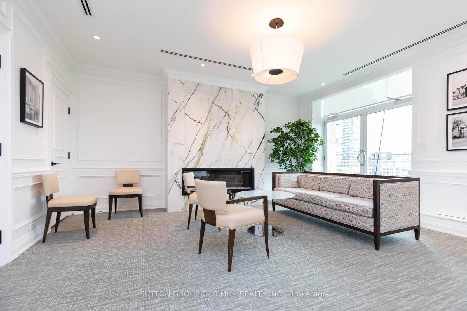 38 Avenue Road, Unit 700 thumbnail 40