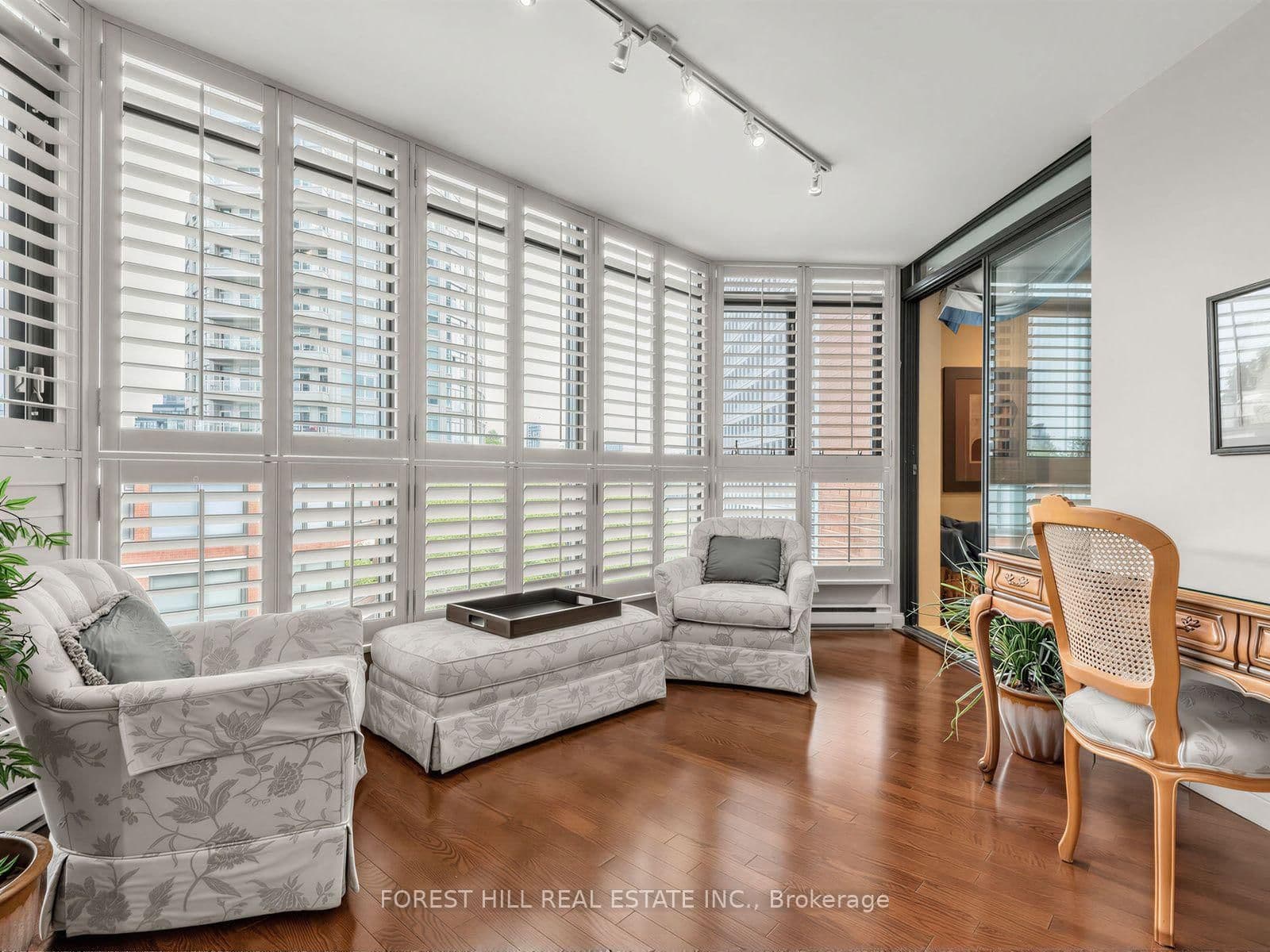 407 Walmer Road, Unit 501 thumbnail 22