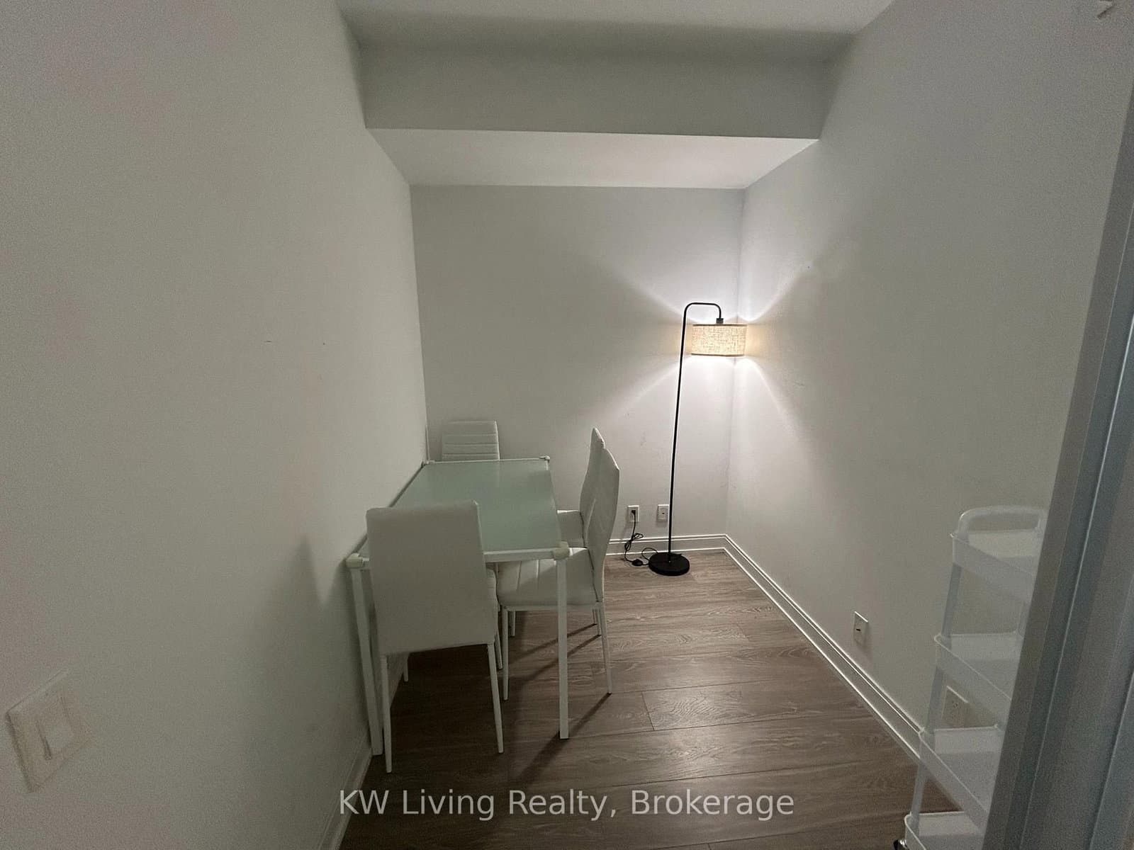 181 Dundas Street E, Unit 1601 thumbnail 9