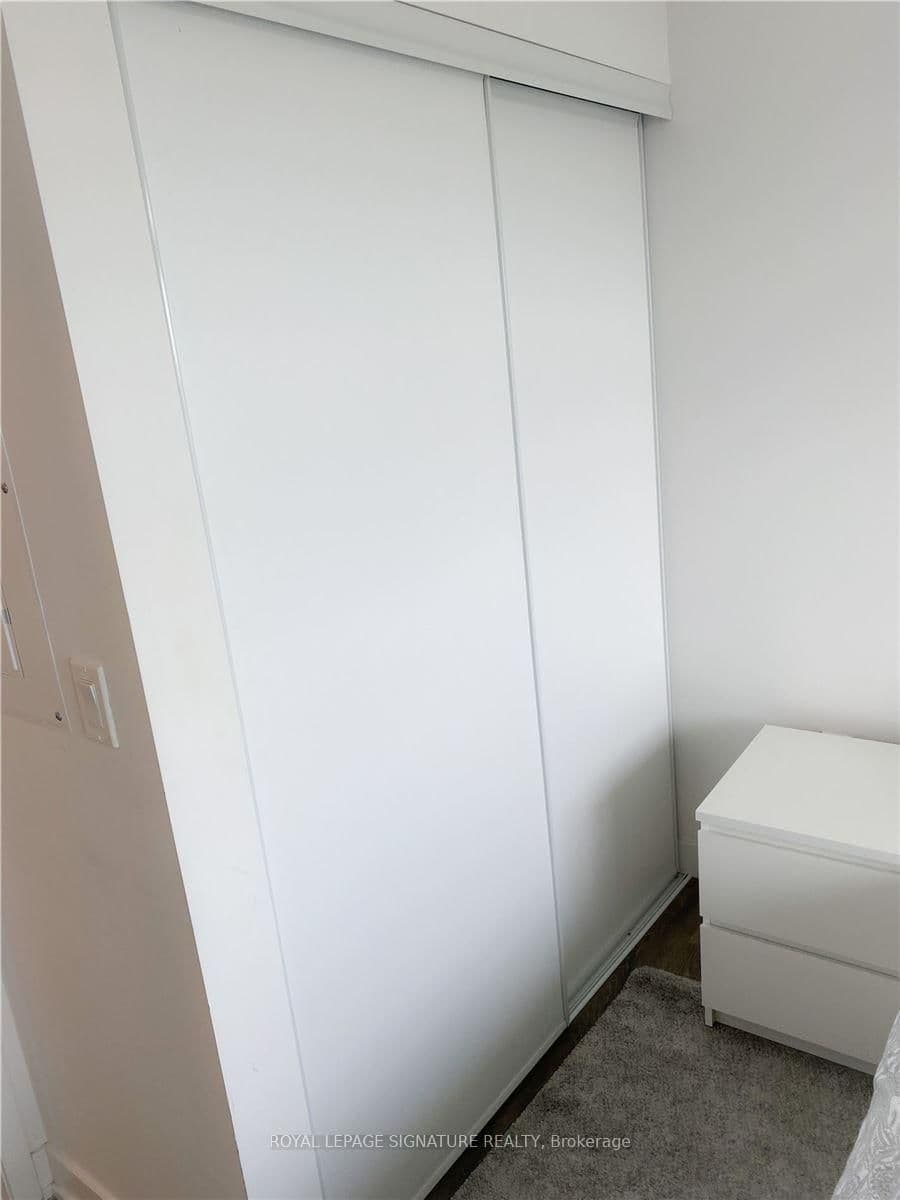 99 Broadway Avenue, Unit 3004 thumbnail 11