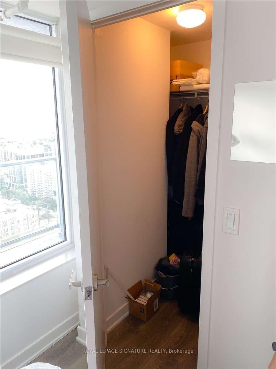 99 Broadway Avenue, Unit 3004 thumbnail 12