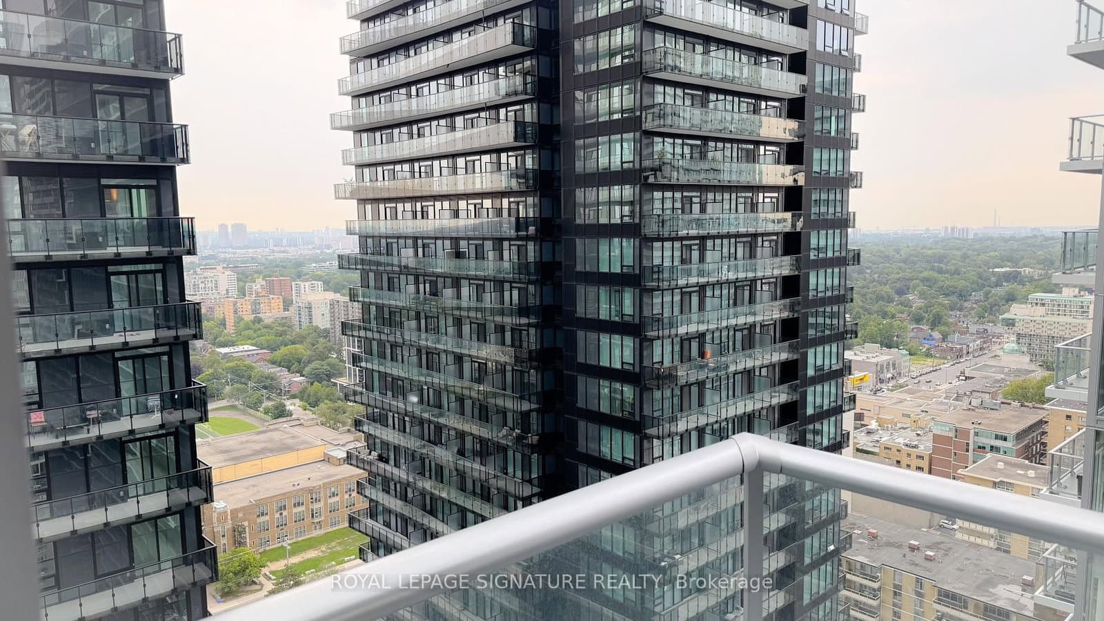 99 Broadway Avenue, Unit 3004 thumbnail 16