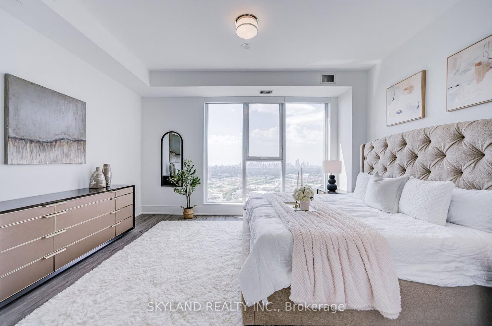30 Inn On The Park Drive, Unit PH 09 thumbnail 24
