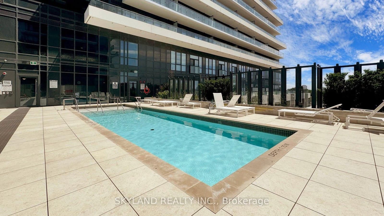 30 Inn On The Park Drive, Unit PH 09 thumbnail 39
