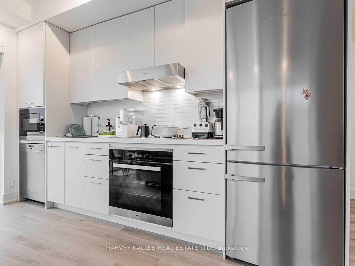 11 Lillian Street, Unit 1602 thumbnail 11