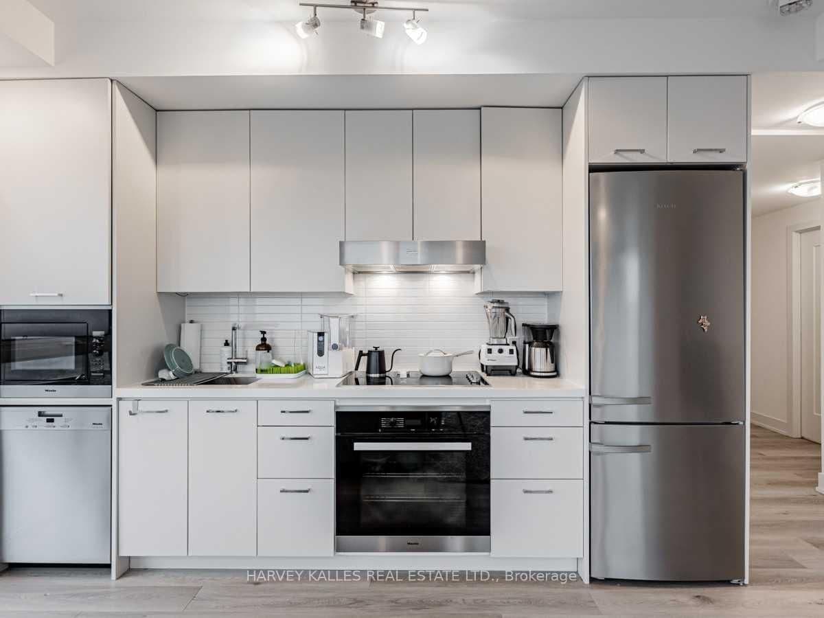 11 Lillian Street, Unit 1602 thumbnail 12