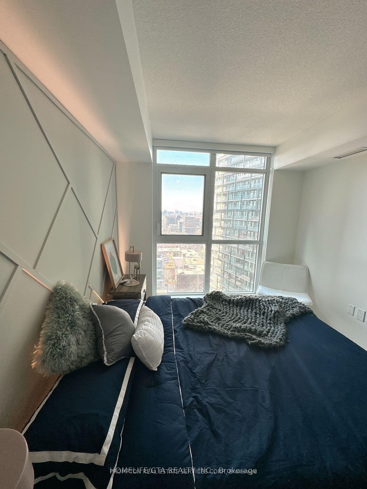 38 Widmer Street, Unit 2710 thumbnail 19
