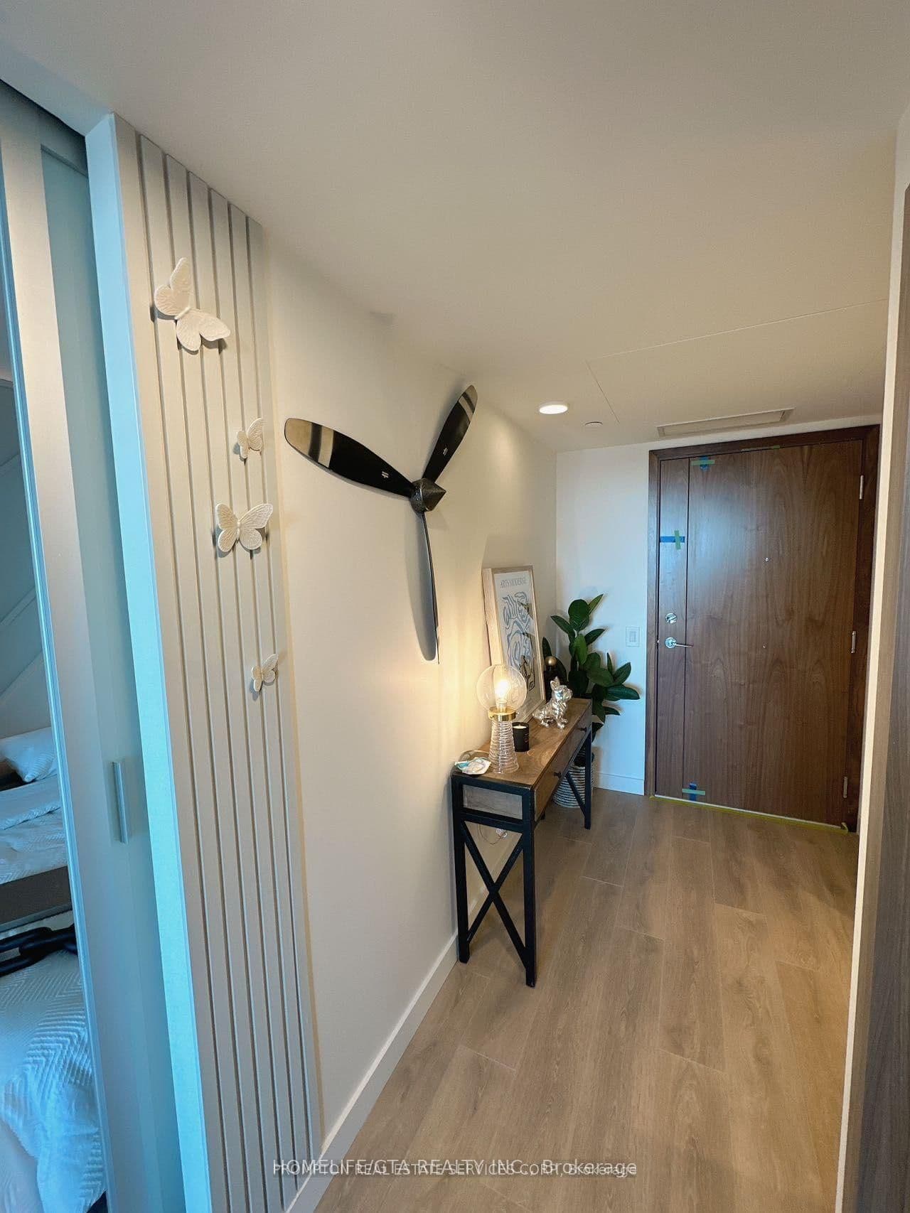 38 Widmer Street, Unit 2710 thumbnail 7