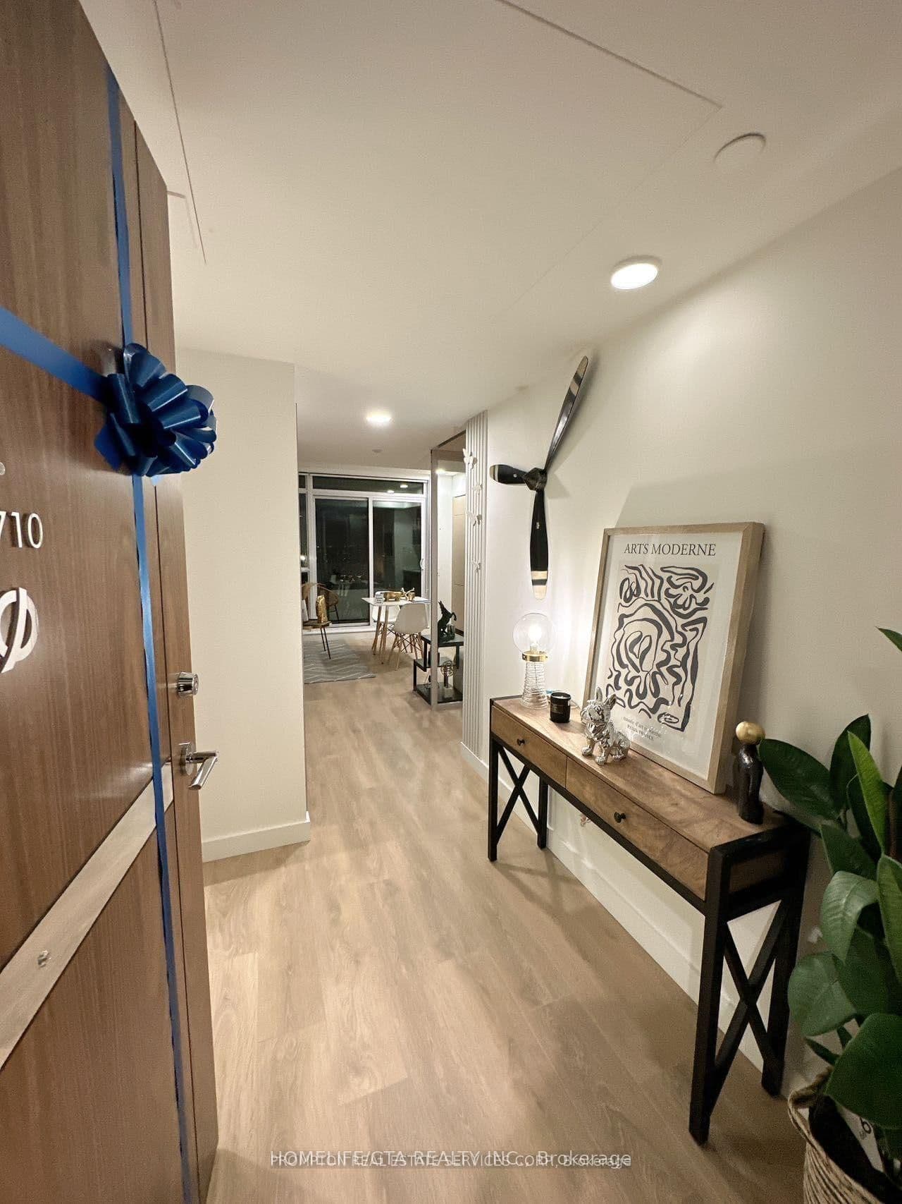 38 Widmer Street, Unit 2710 thumbnail 8