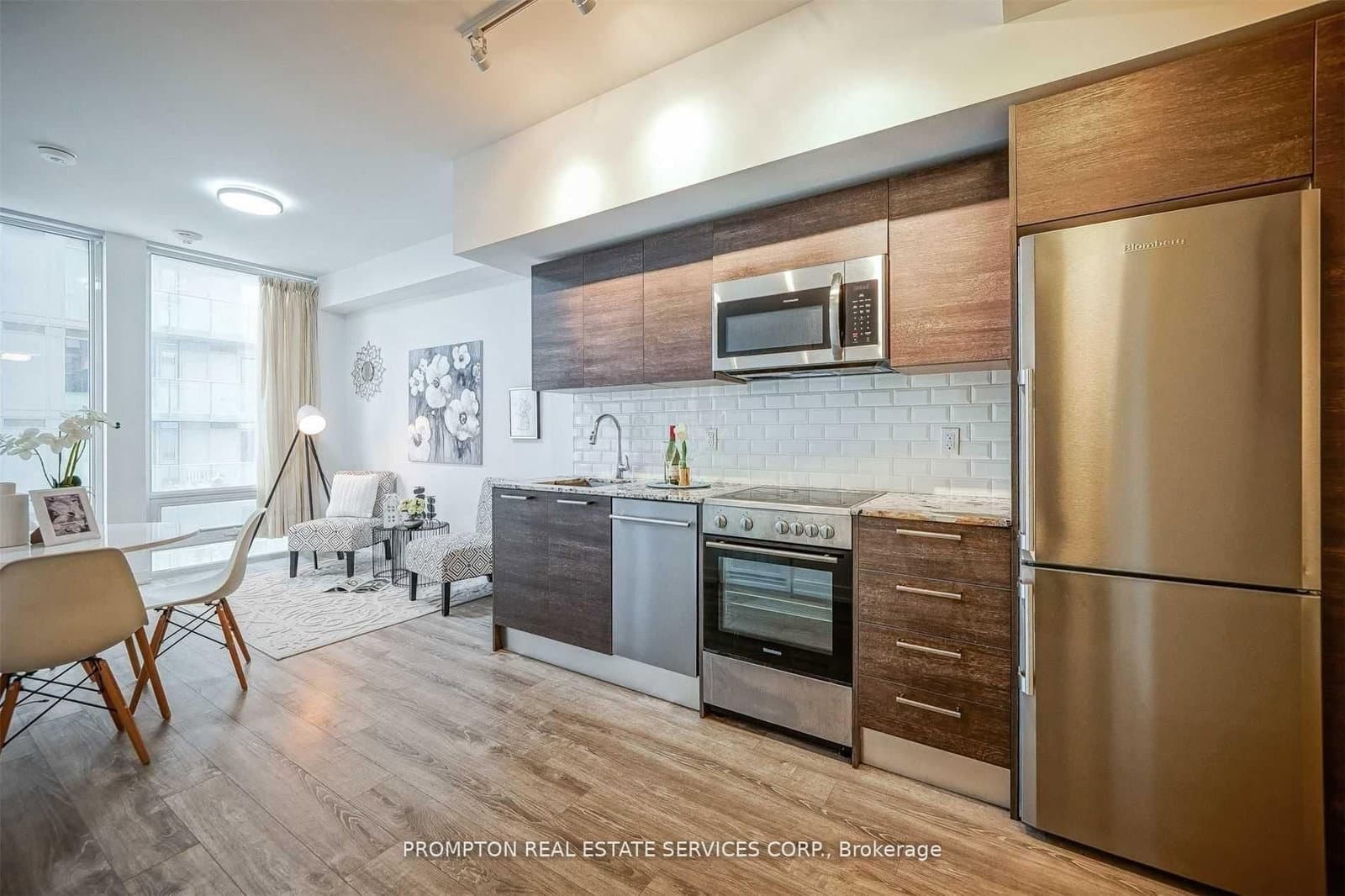 28 wellesley Street E, Unit 1805 thumbnail 4