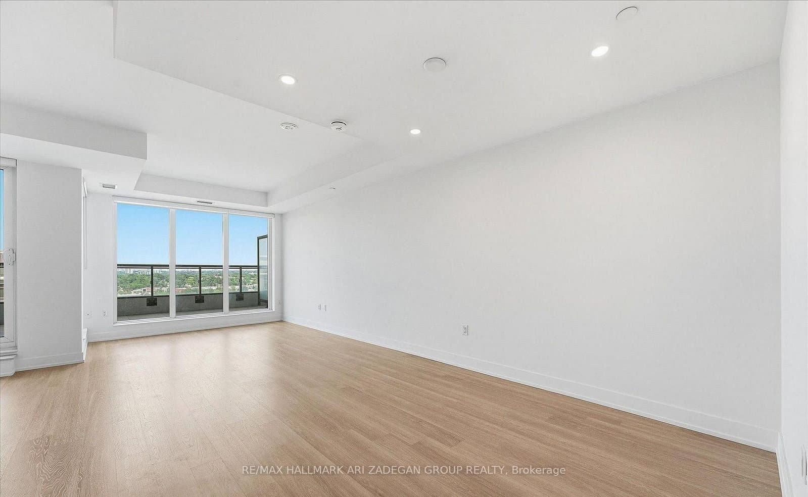 20 Inn On The Park Drive, Unit 1739 thumbnail 12