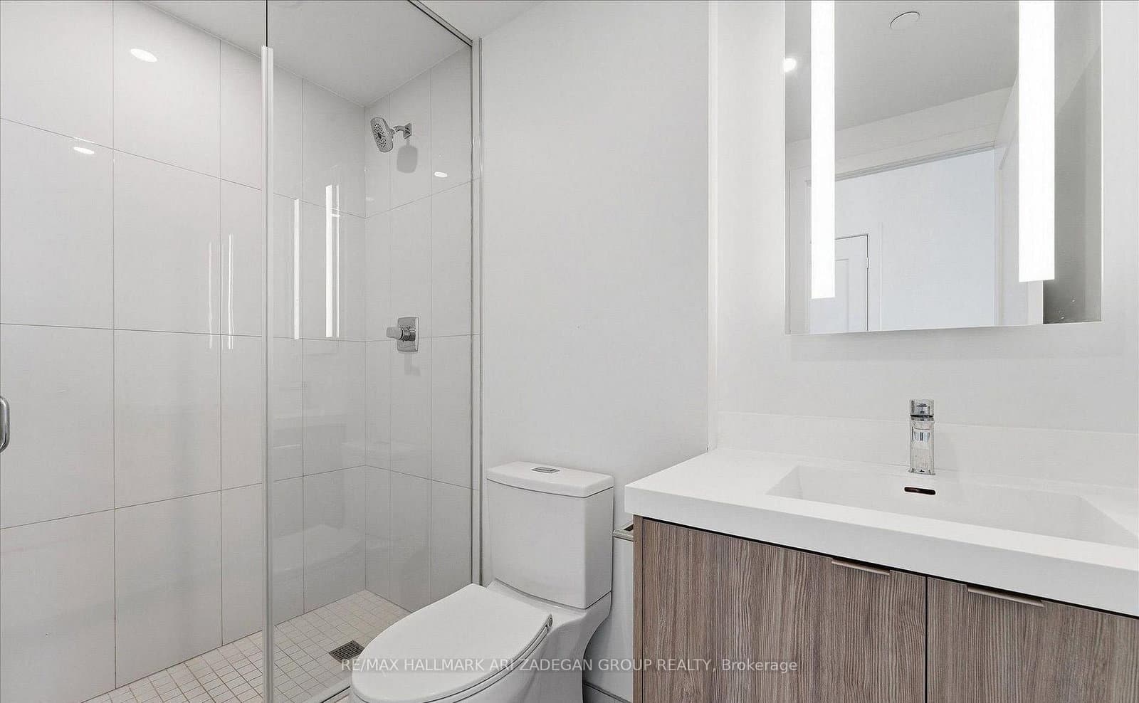 20 Inn On The Park Drive, Unit 1739 thumbnail 14