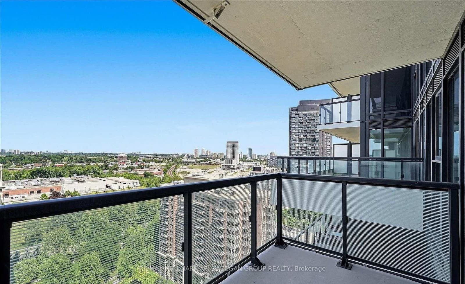 20 Inn On The Park Drive, Unit 1739 thumbnail 19