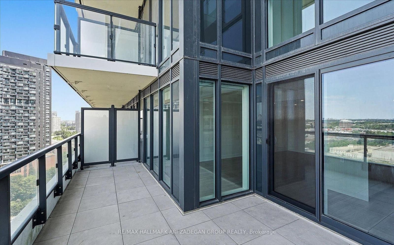 20 Inn On The Park Drive, Unit 1739 thumbnail 20