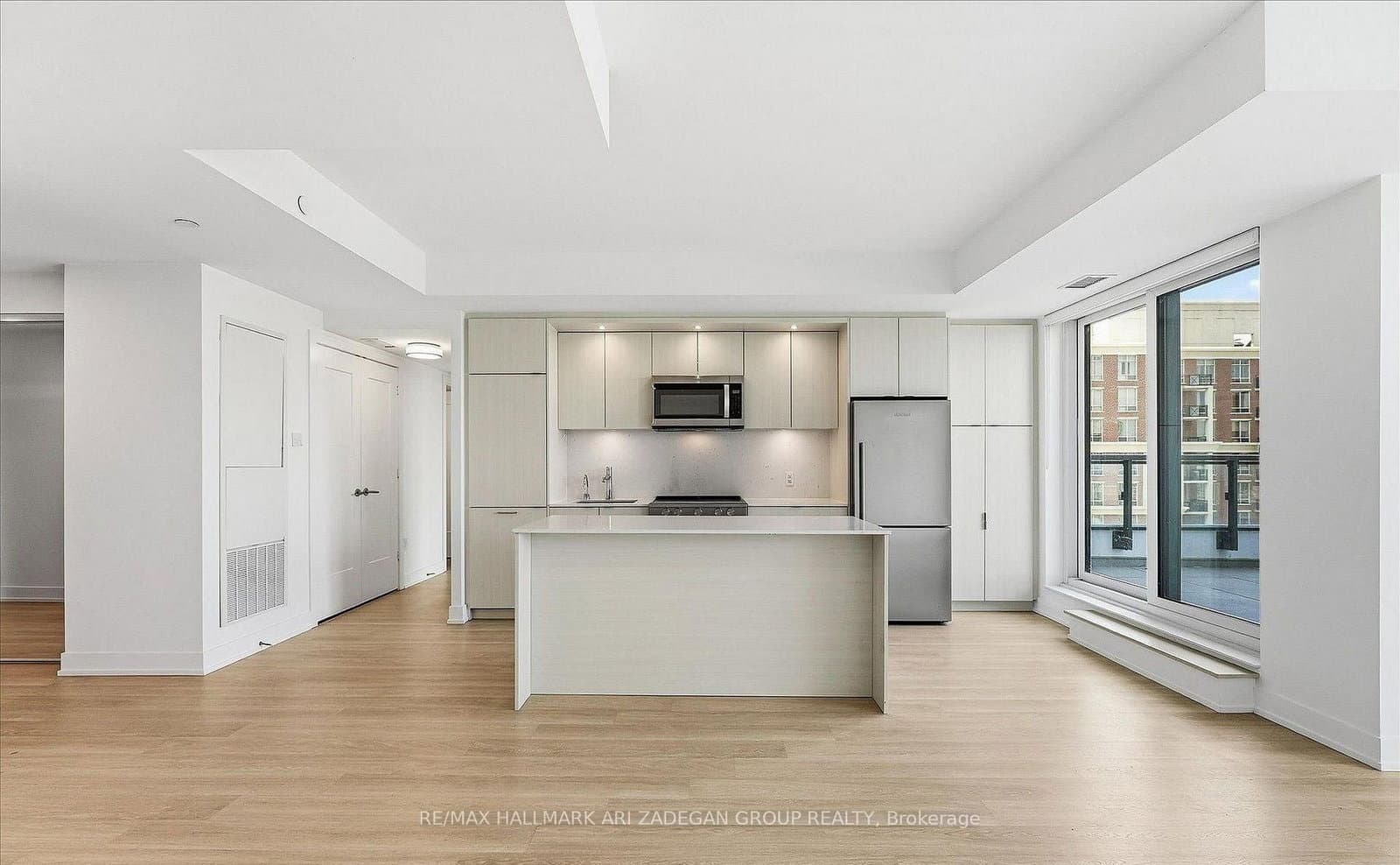 20 Inn On The Park Drive, Unit 1739 thumbnail 7