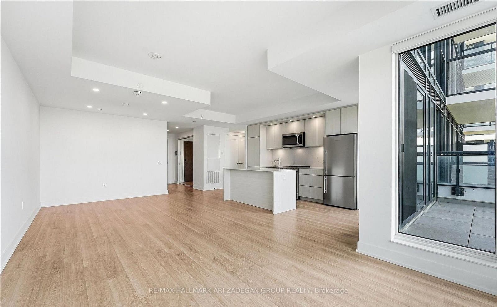 20 Inn On The Park Drive, Unit 1739 thumbnail 8