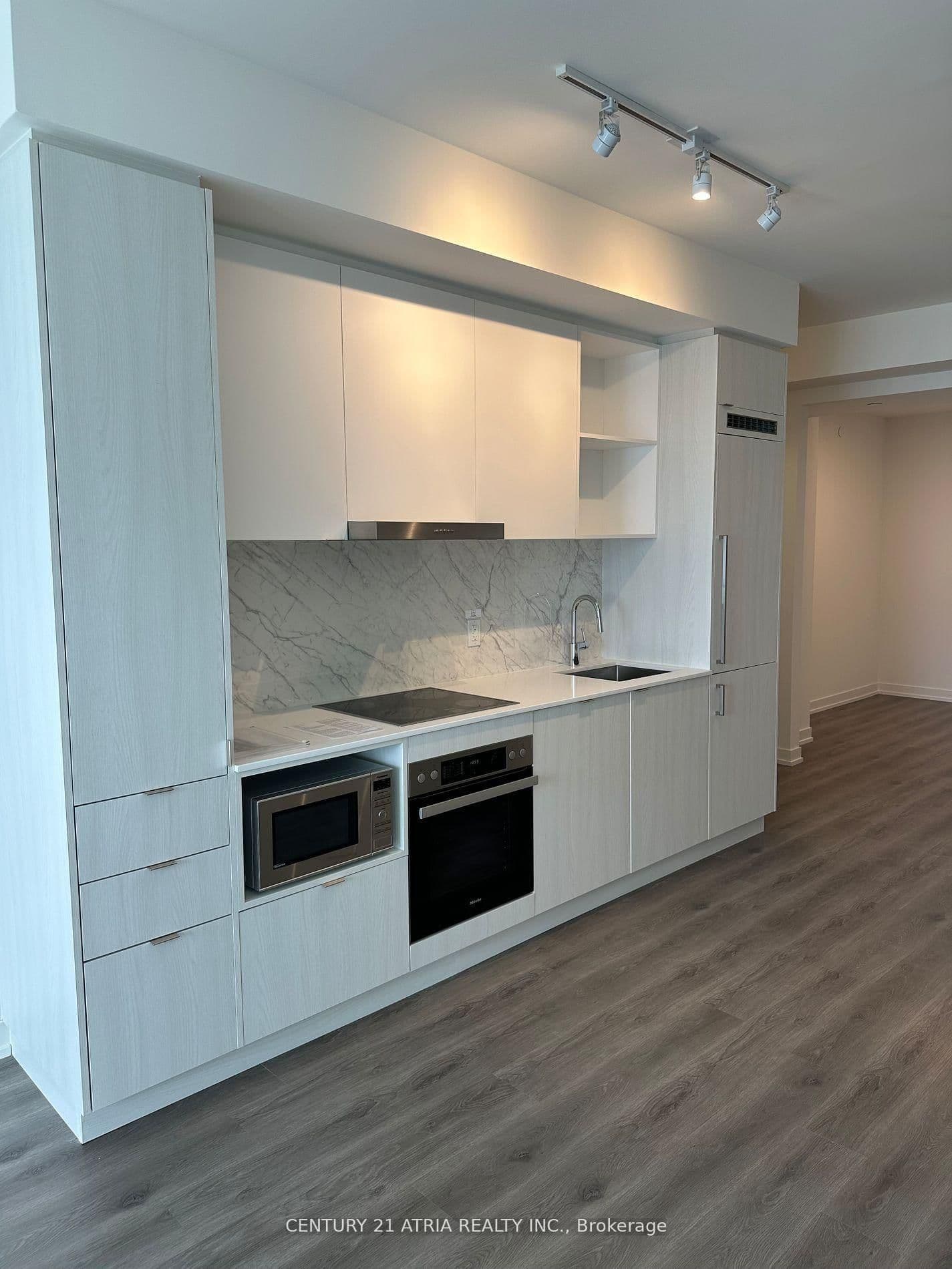 138 Downes Street, Unit 5508 thumbnail 3