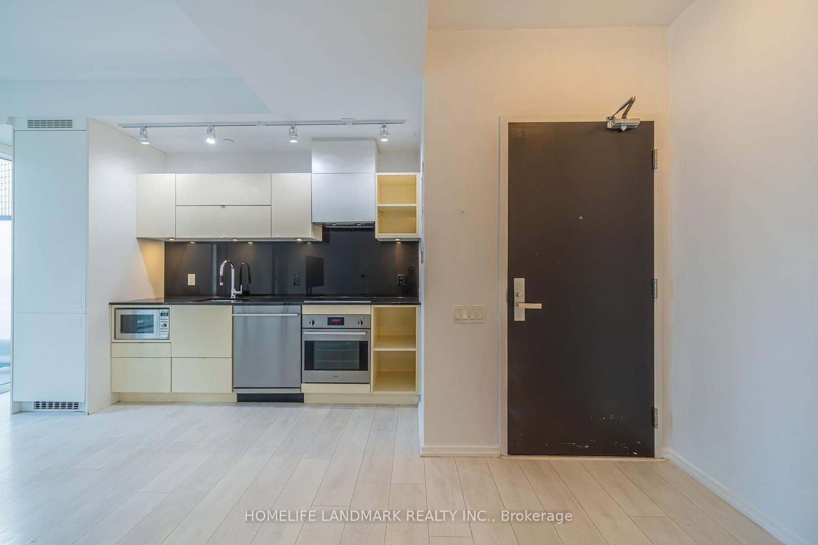 125 Peter Street, Unit 1512 - Image 1