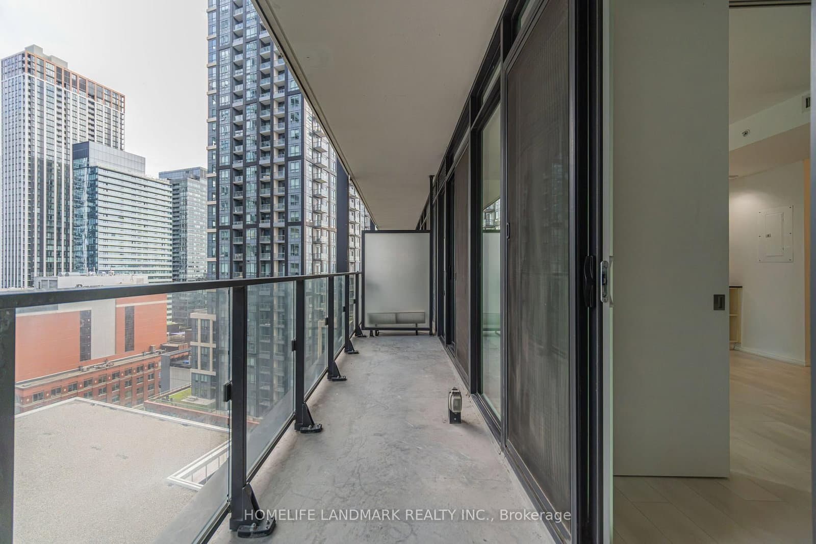 125 Peter Street, Unit 1512 thumbnail 10