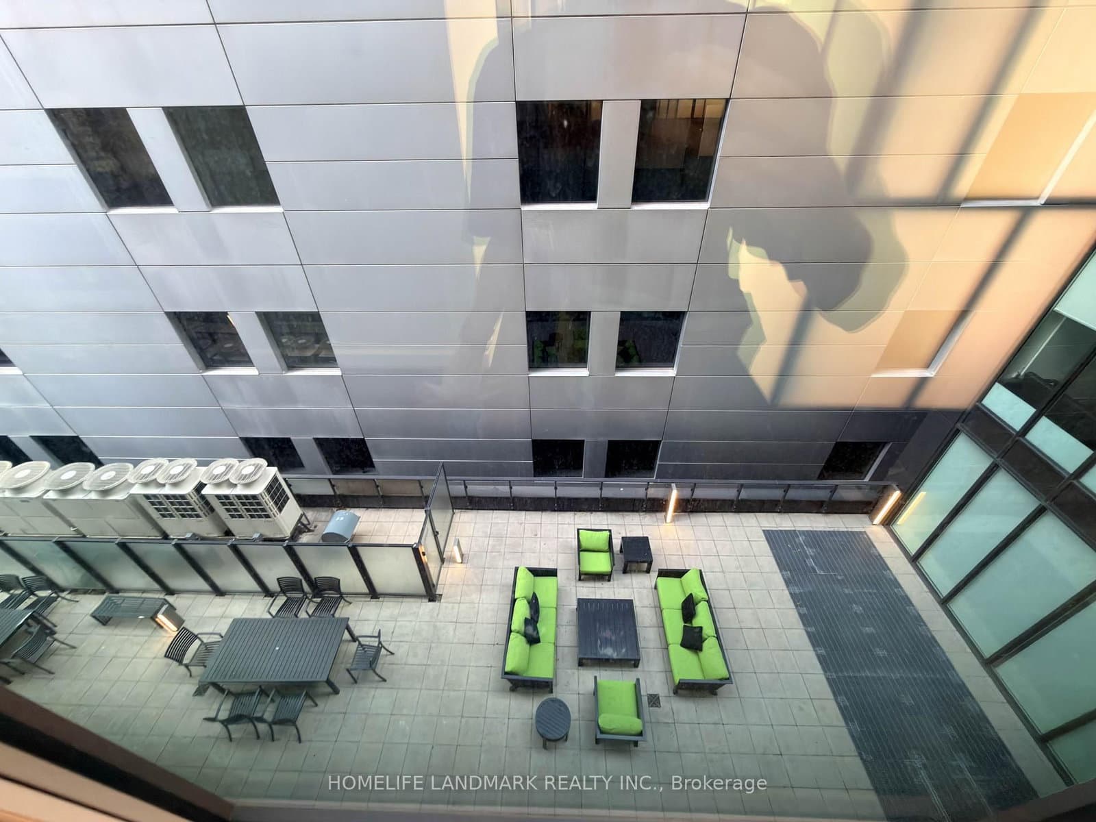 125 Peter Street, Unit 1512 thumbnail 14