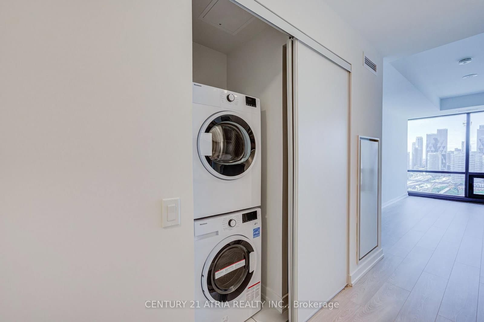 35 Parliament Street, Unit 3007 thumbnail 13