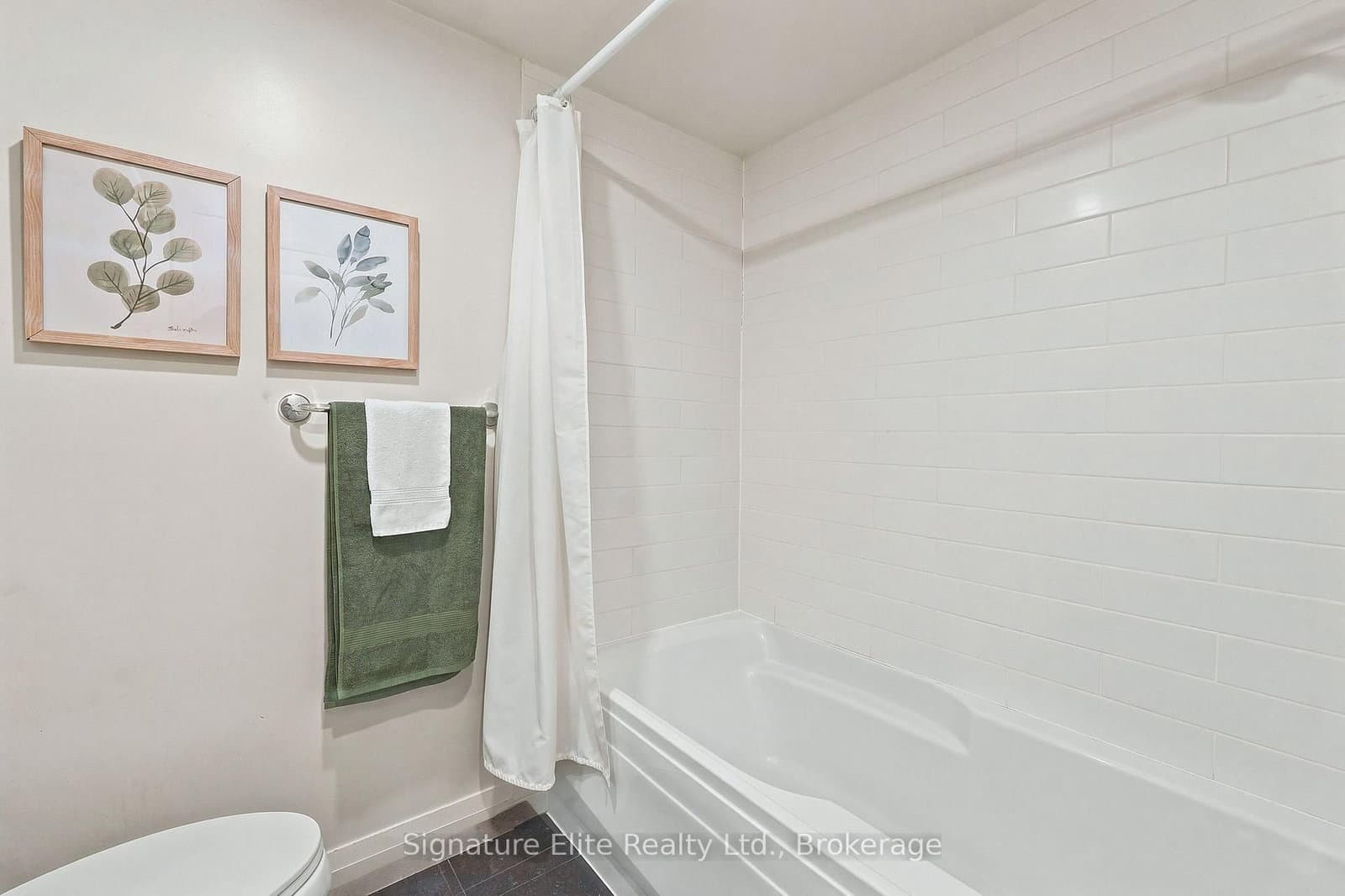 1430 Yonge Street, Unit 902 thumbnail 13