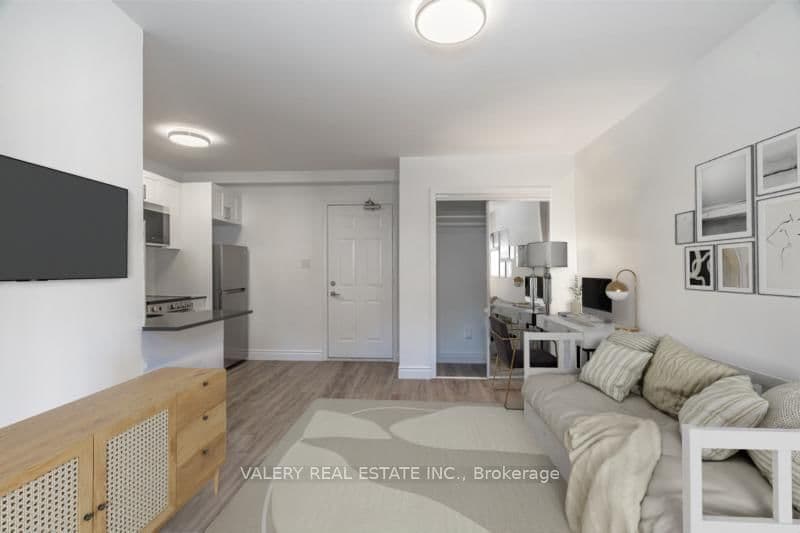 608 Church Street, Unit C8 thumbnail 4