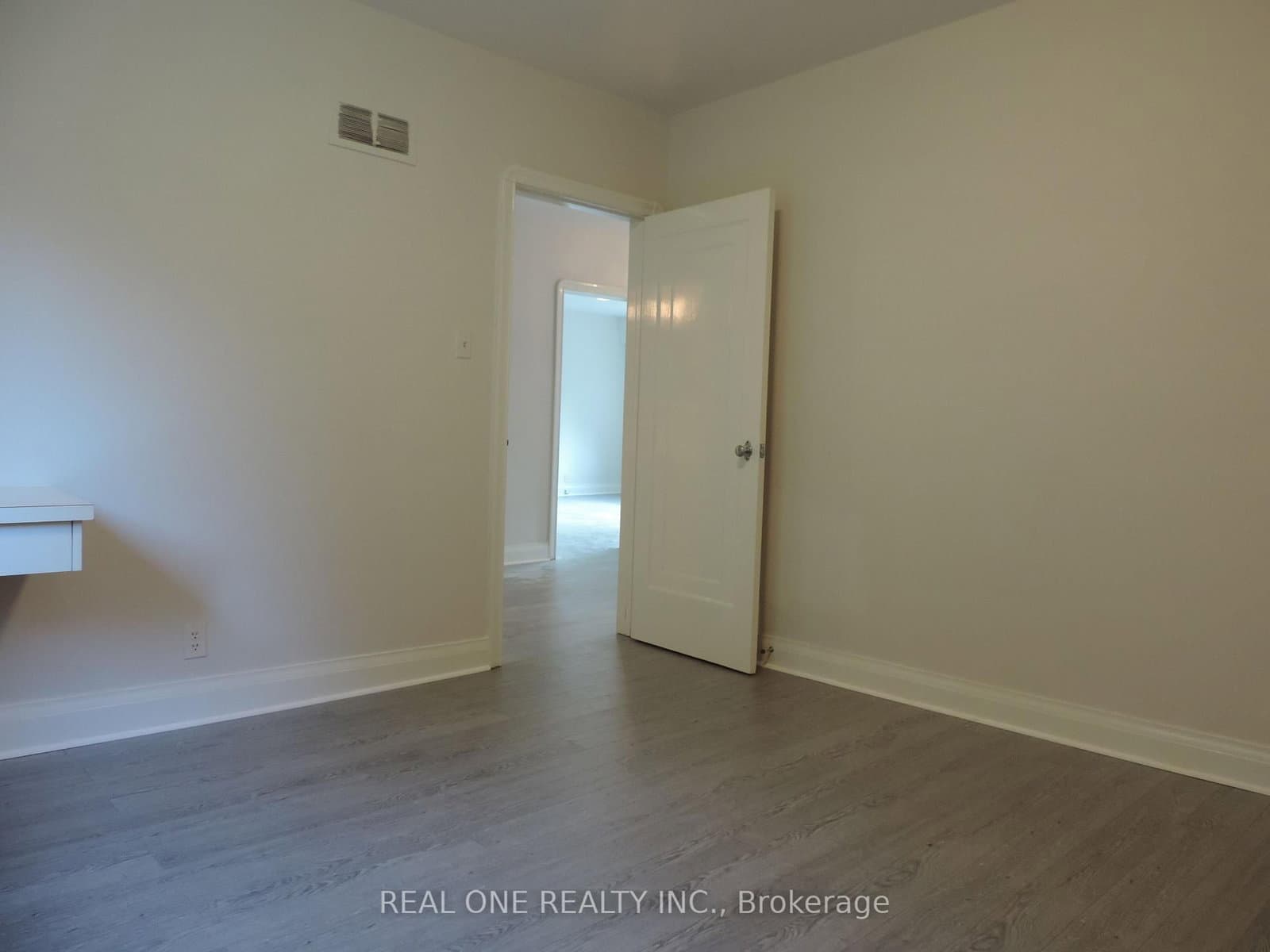 616 Briar Hill Avenue thumbnail 11