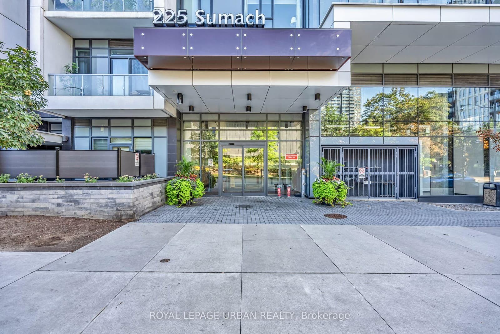 225 Sumach Street, Unit 607 thumbnail 3