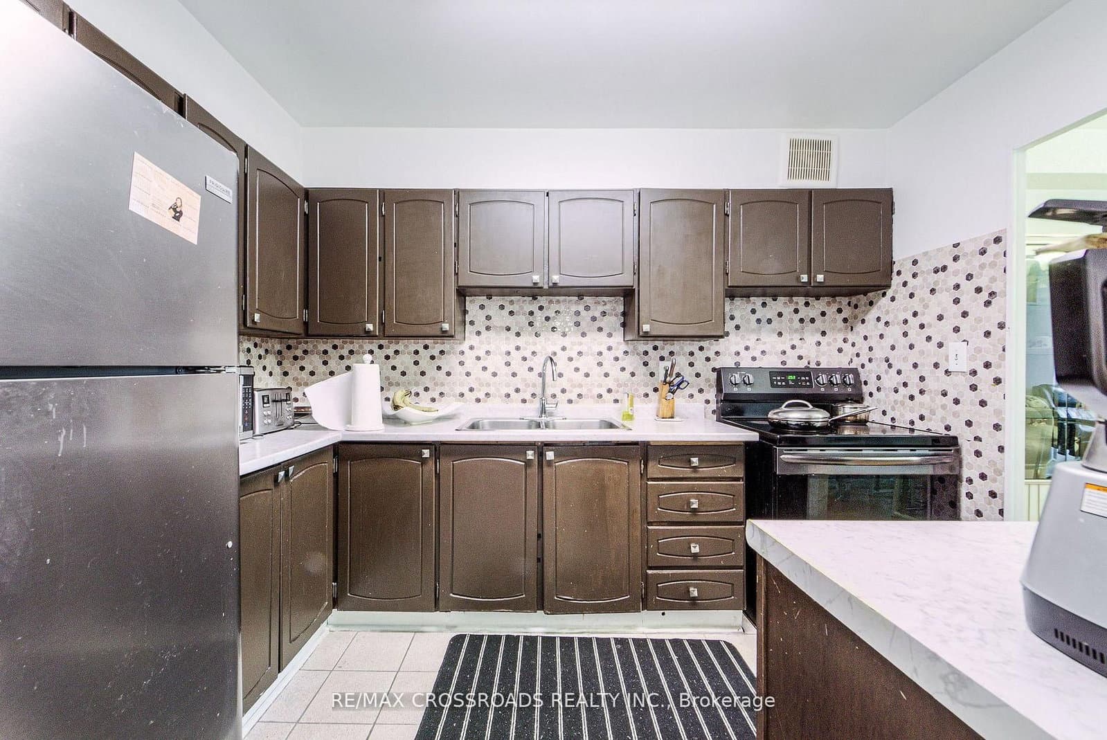 5 Shady Golfway, Unit 205 thumbnail 12