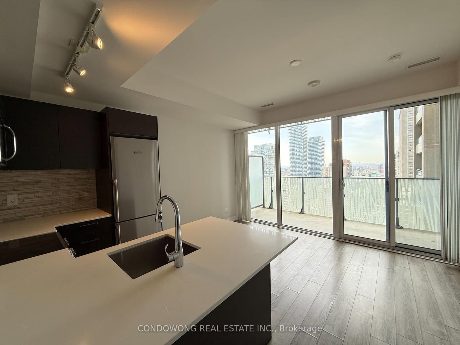 42 Charles Street E, Unit 2805
