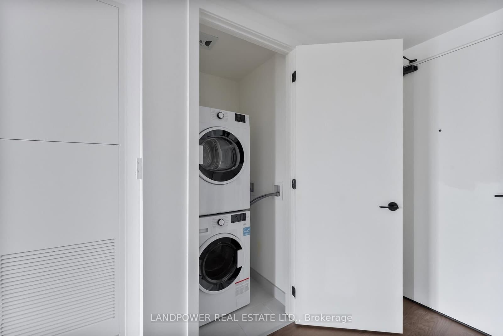 89 Montclair Avenue, Unit 1019 thumbnail 16
