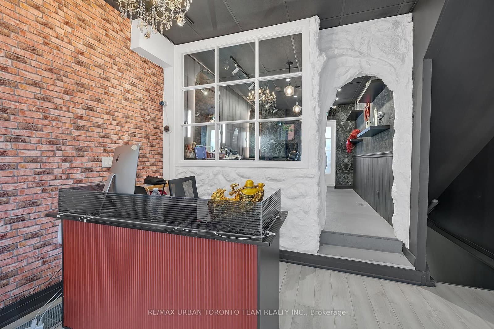 398 King Street E thumbnail 9