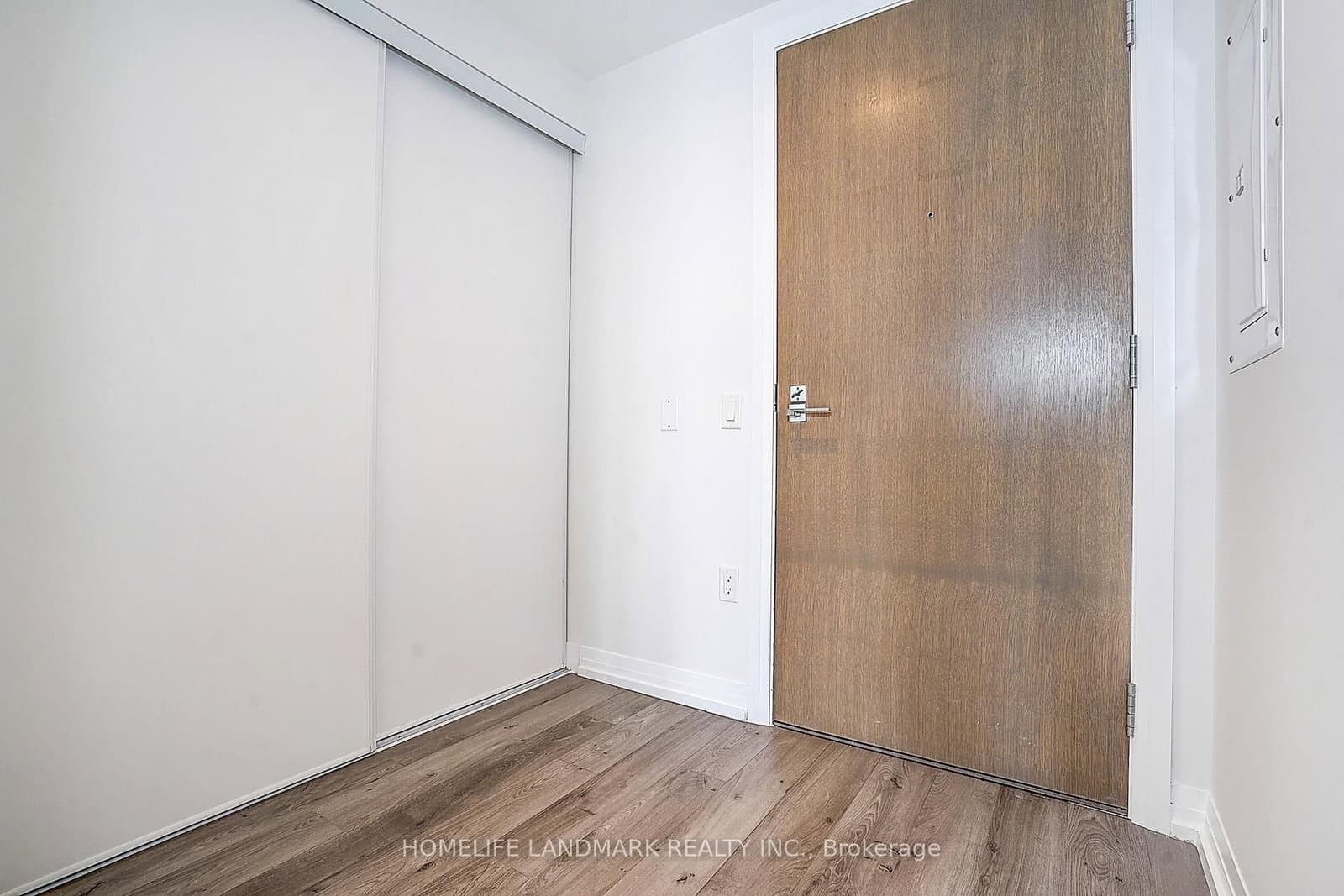 251 Jarvis Street, Unit 1718 thumbnail 14