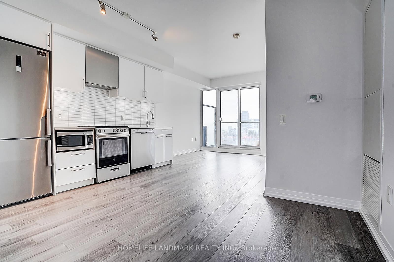 251 Jarvis Street, Unit 1718 thumbnail 15