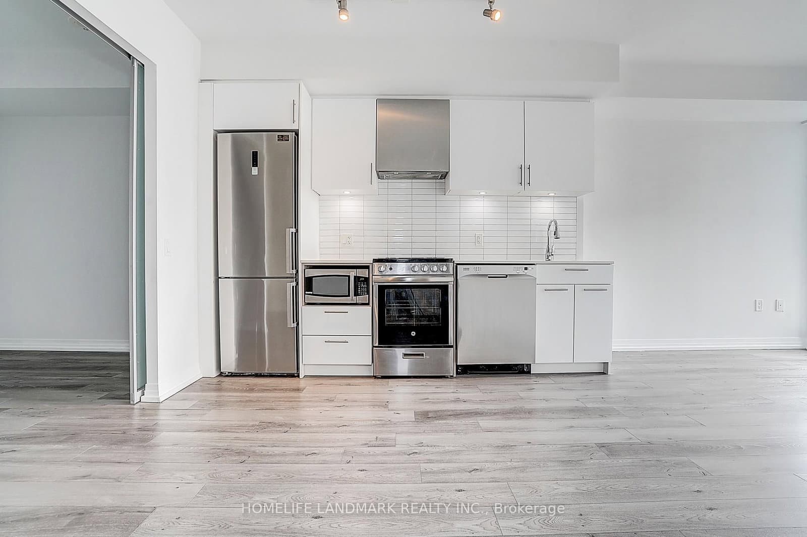 251 Jarvis Street, Unit 1718 thumbnail 16