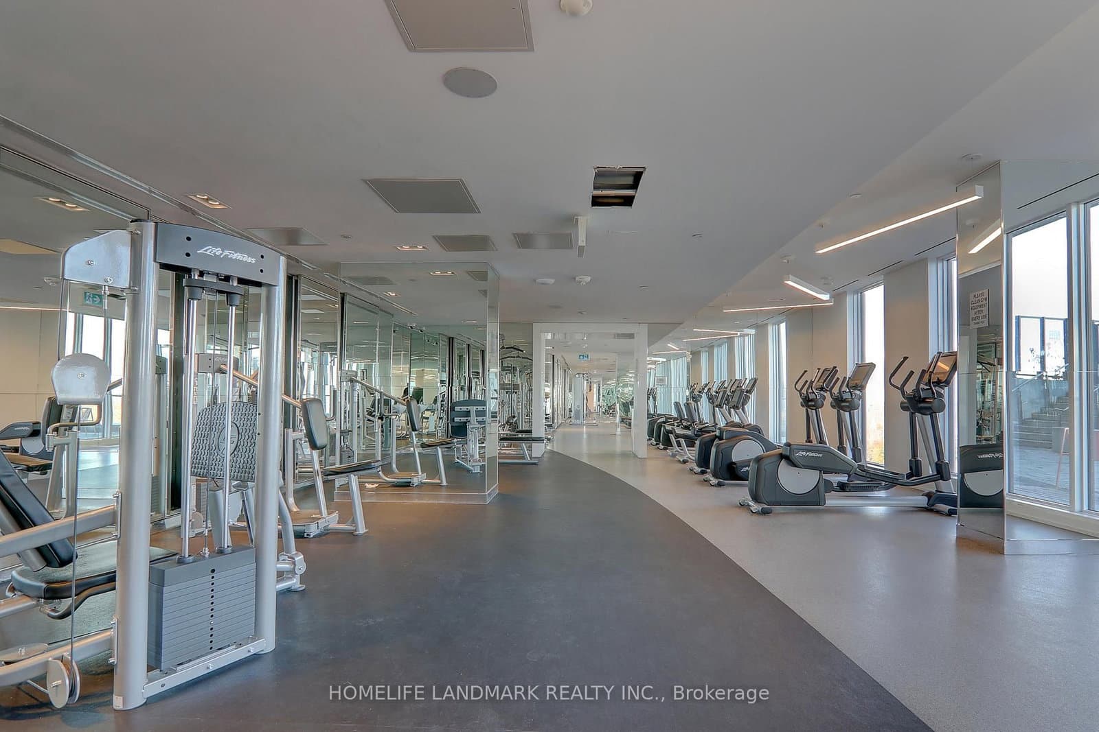 251 Jarvis Street, Unit 1718 thumbnail 9