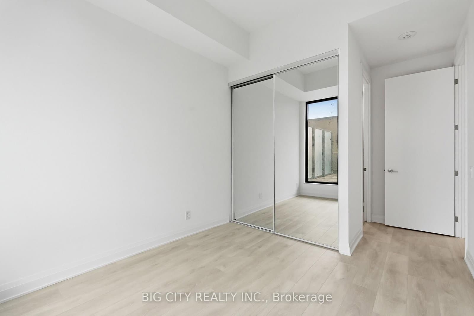25 Frederick Todd Way, Unit 201 thumbnail 16