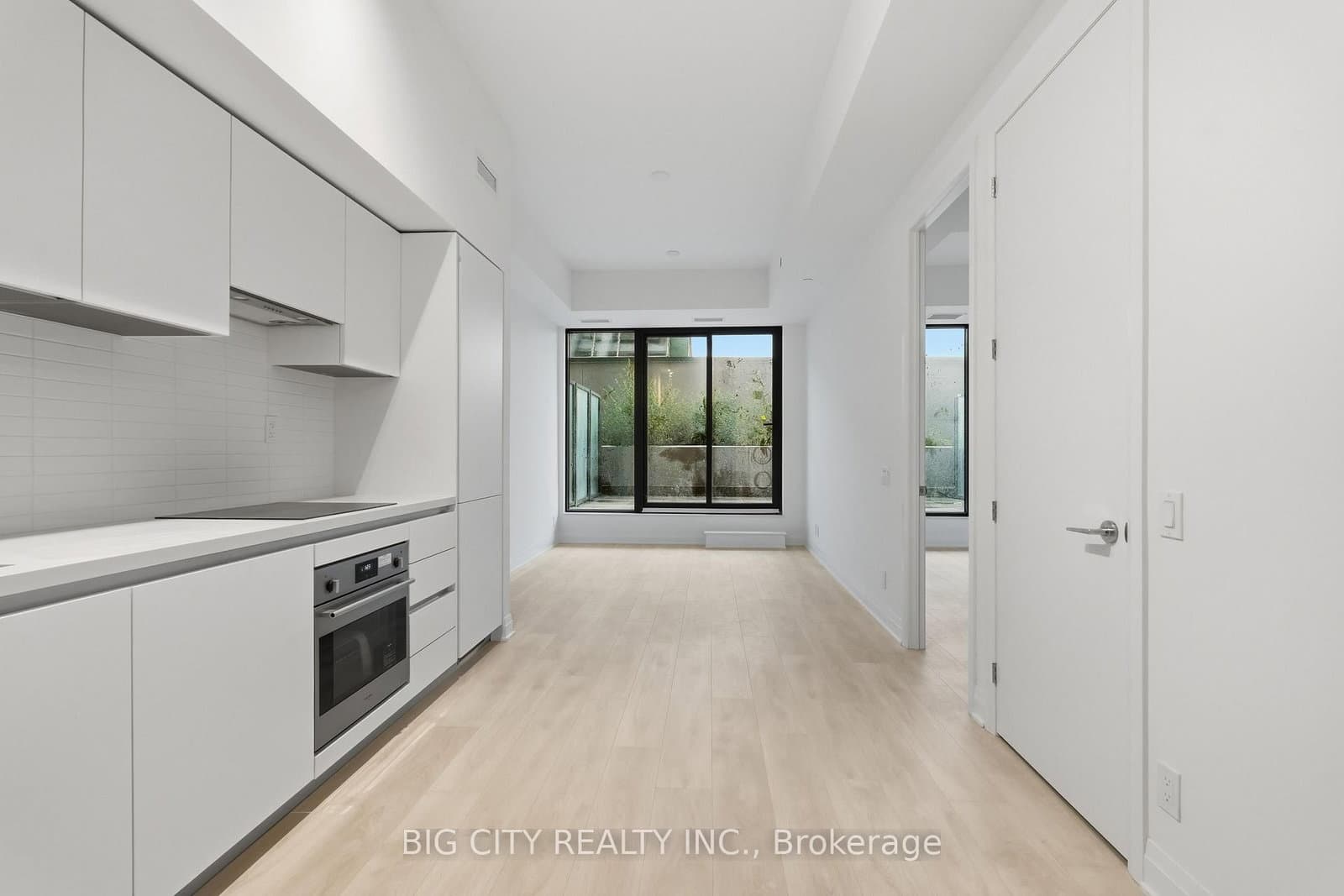 25 Frederick Todd Way, Unit 201 thumbnail 4