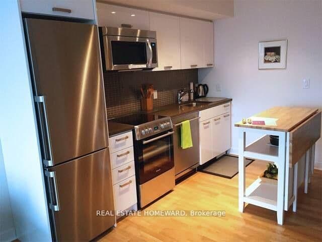 295 W Adelaide Street W, Unit 1803 thumbnail 7