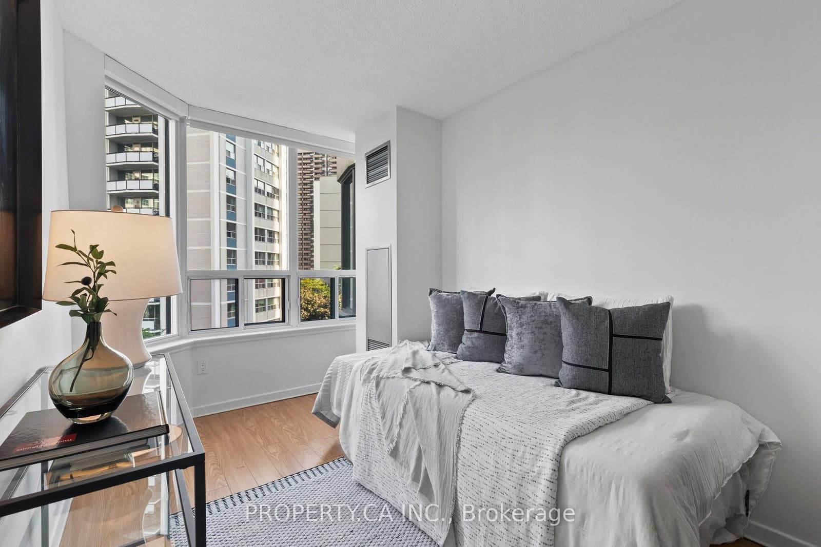 25 Maitland Street, Unit 601 thumbnail 10