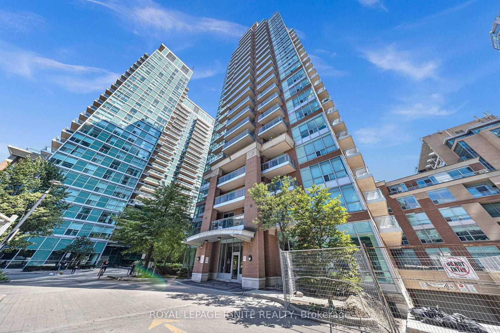 #1907 - 50 Lynn Williams Street