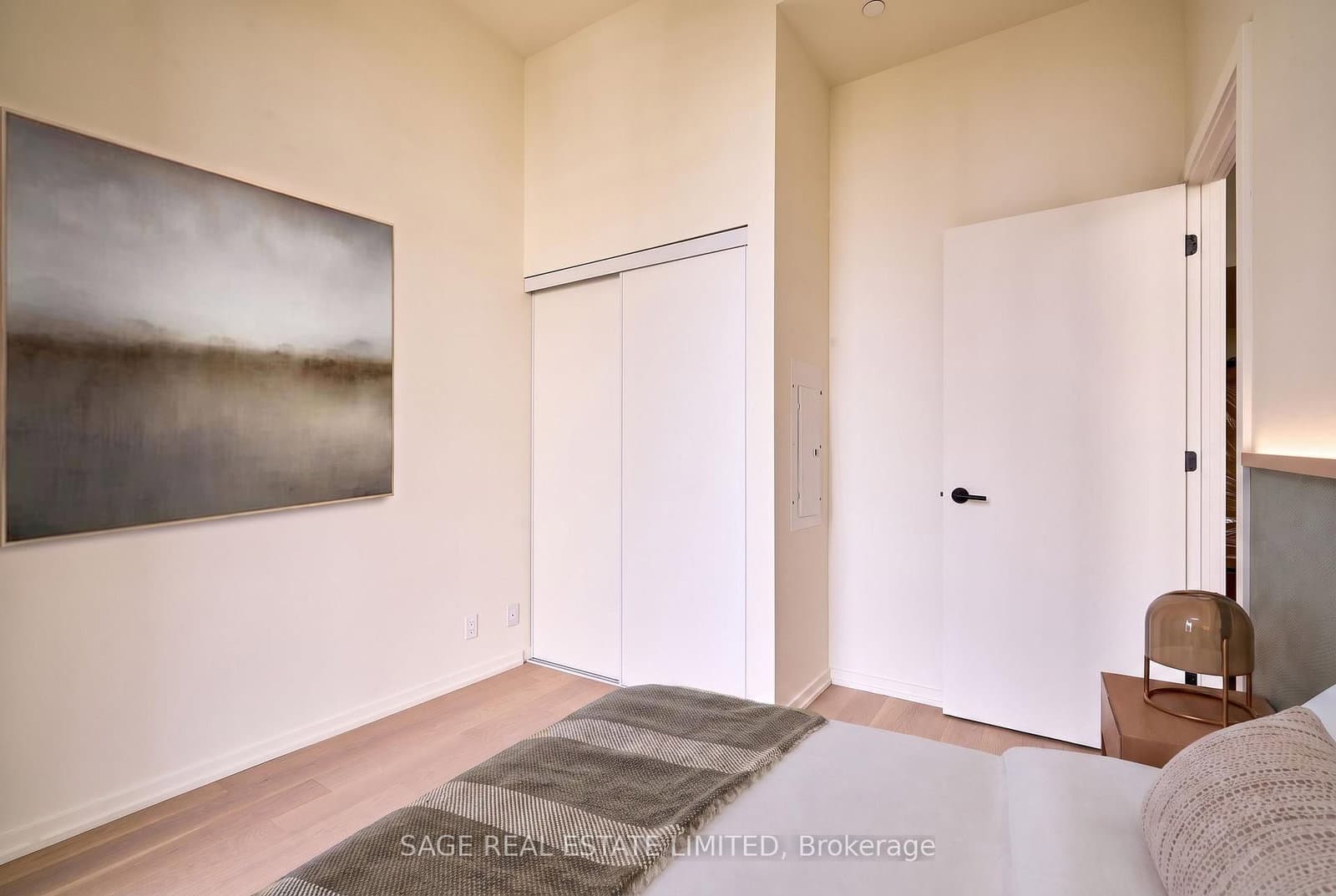109 Erskine Avenue, Unit 608 thumbnail 11
