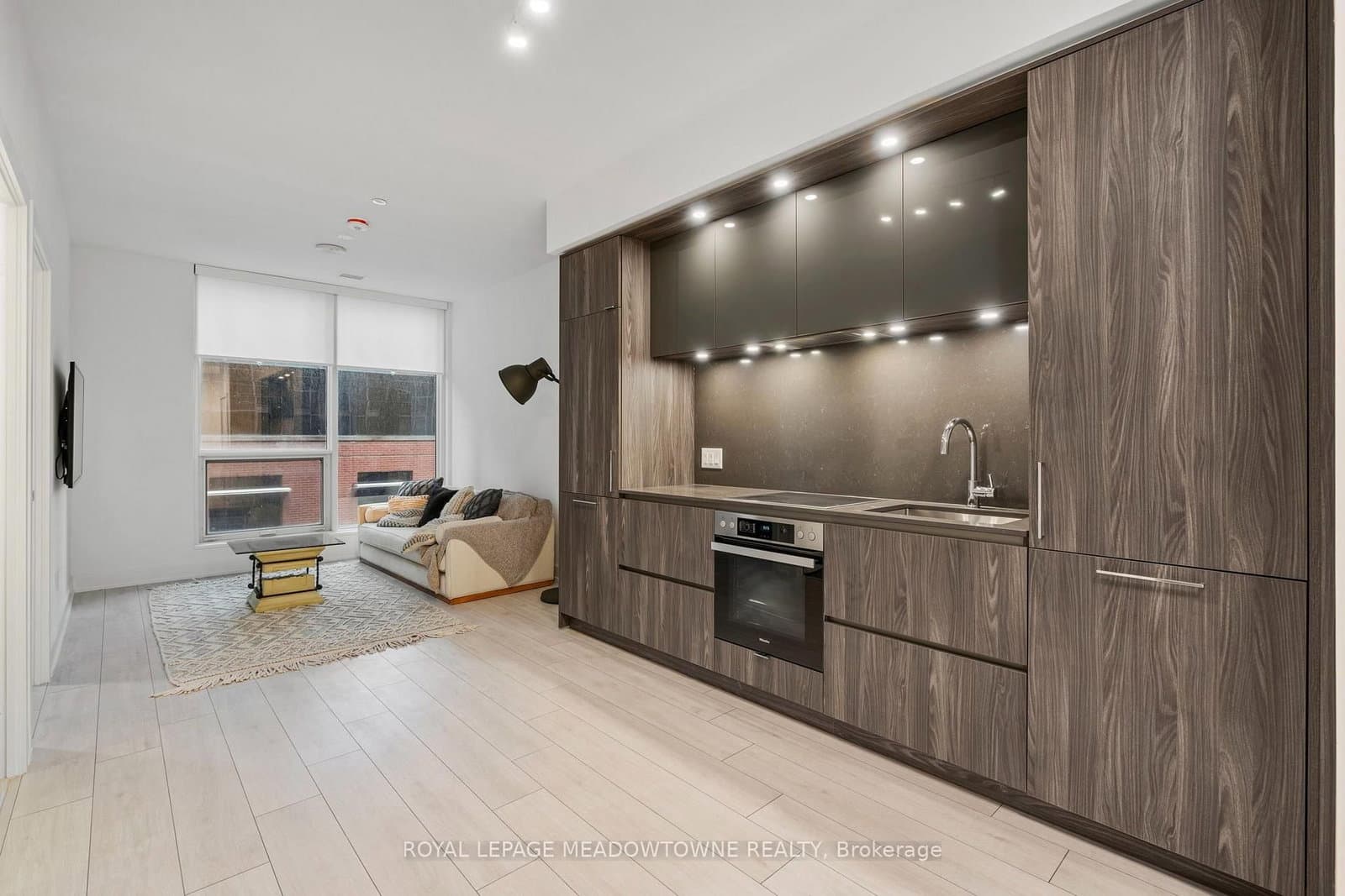 15 Mercer Street, Unit 813 thumbnail 8