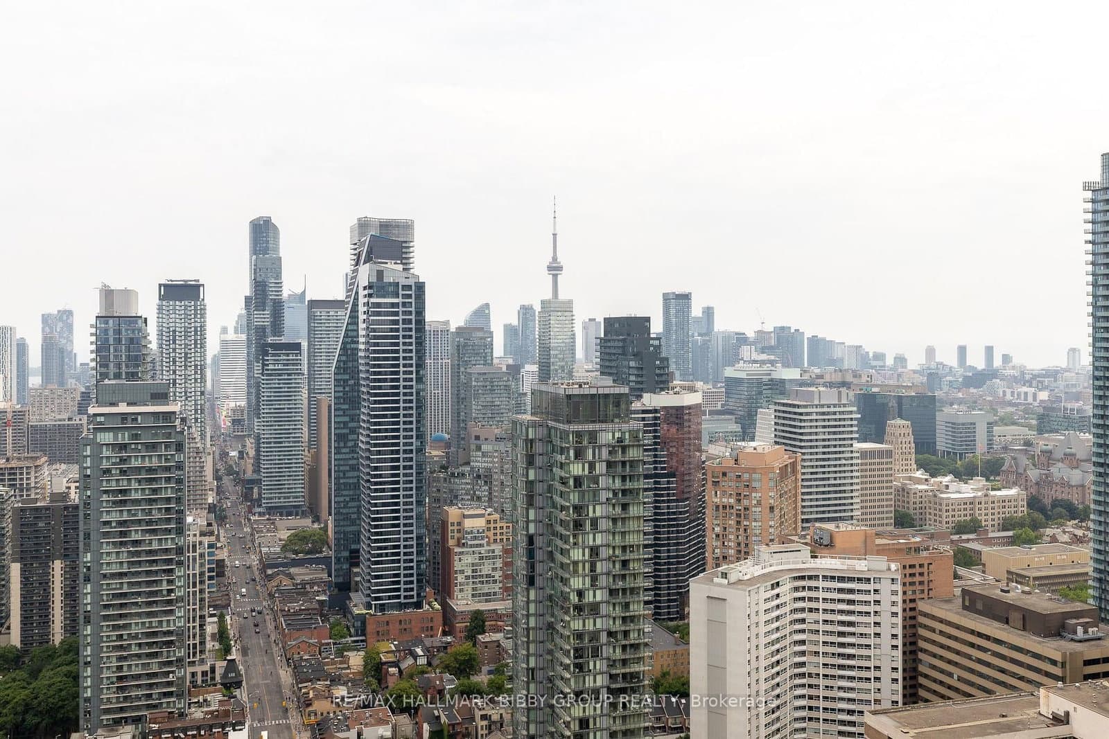1 Bloor Street E, Unit 3807 thumbnail 25