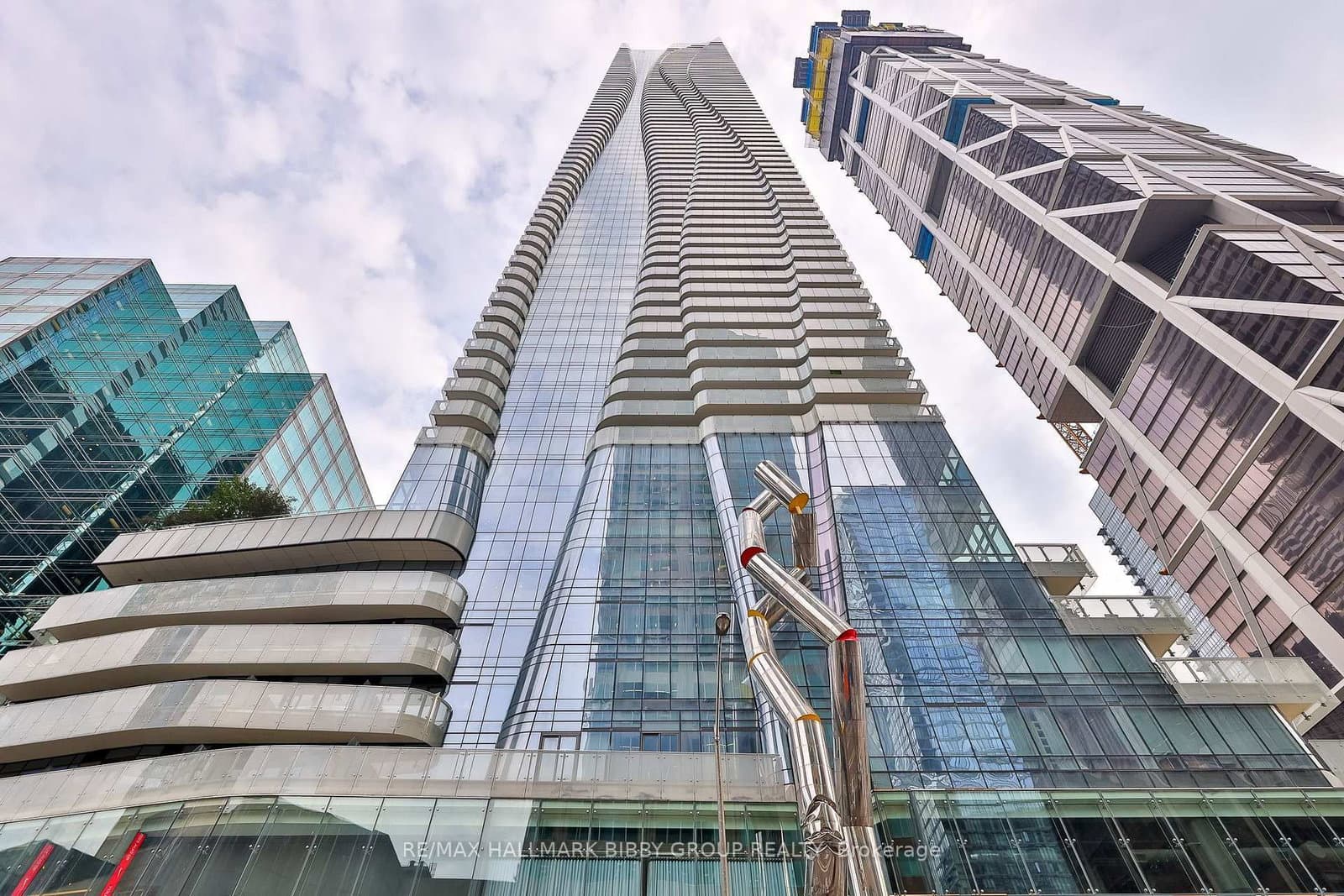 1 Bloor Street E, Unit 3807 thumbnail 28
